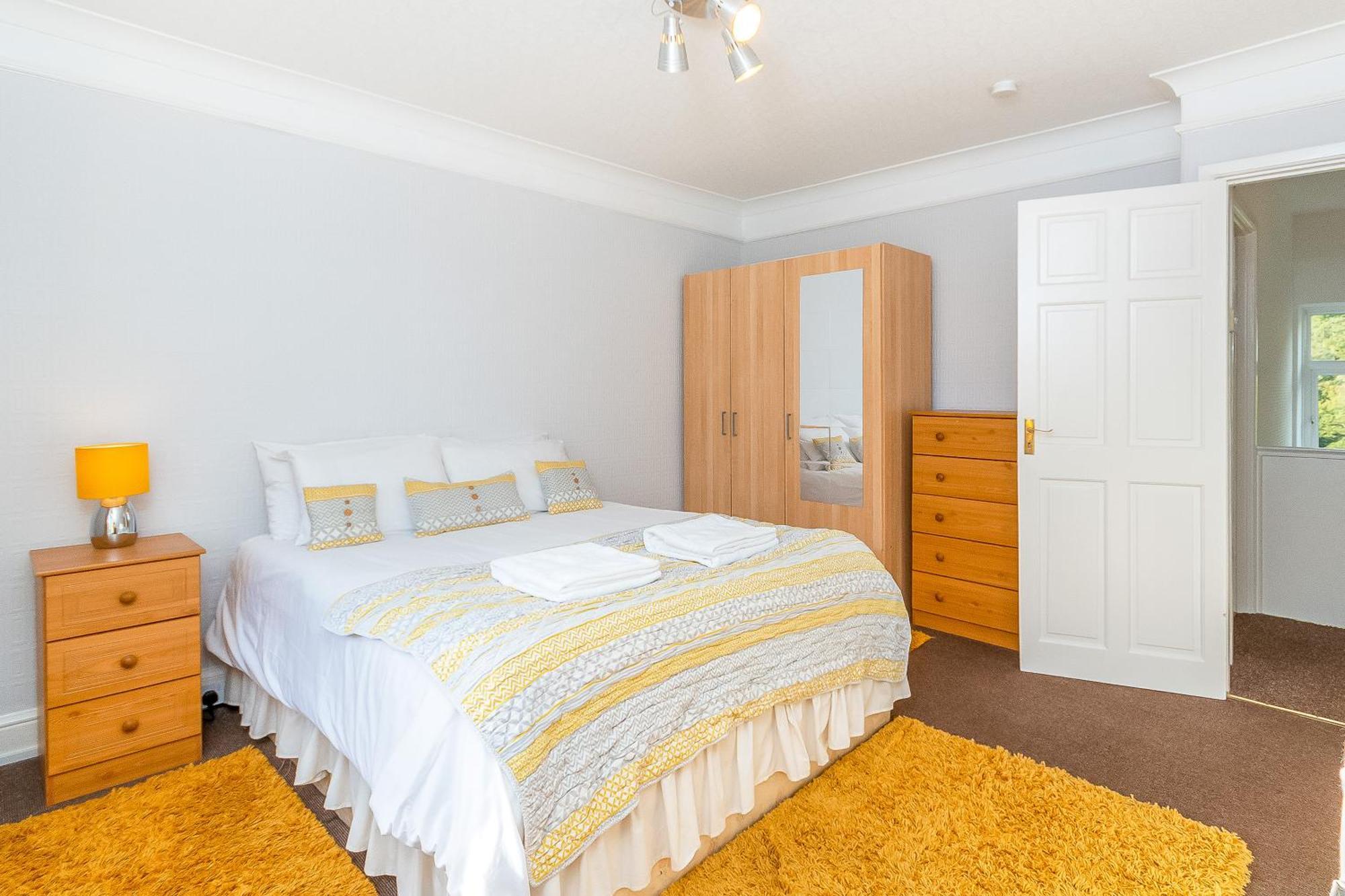 The View Spacious Apartment In Afan Forest Bike Park By Staystaycations Port Talbot Exterior photo