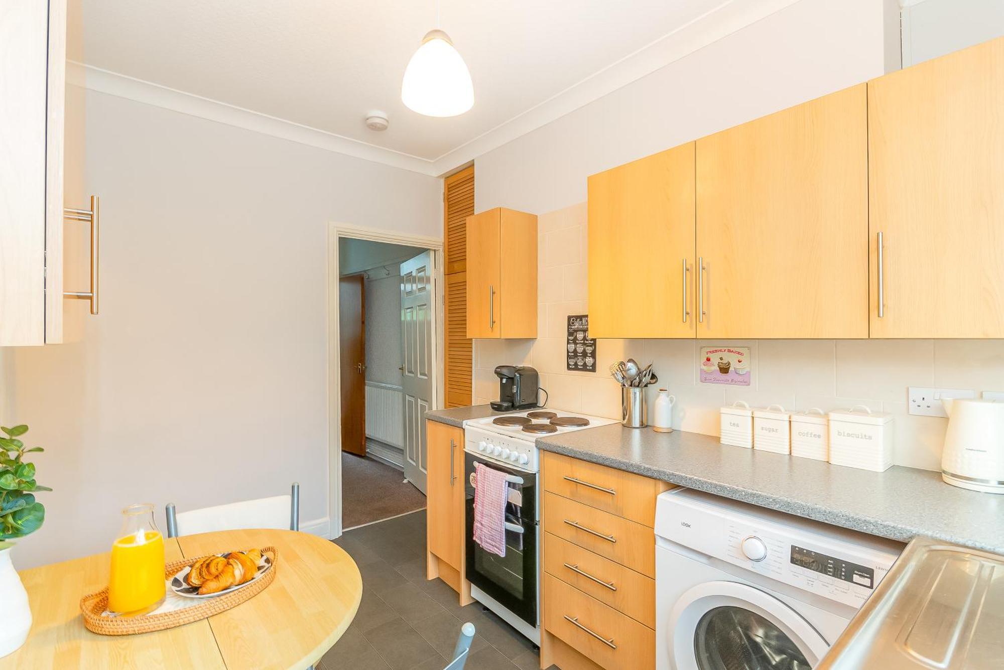 The View Spacious Apartment In Afan Forest Bike Park By Staystaycations Port Talbot Exterior photo
