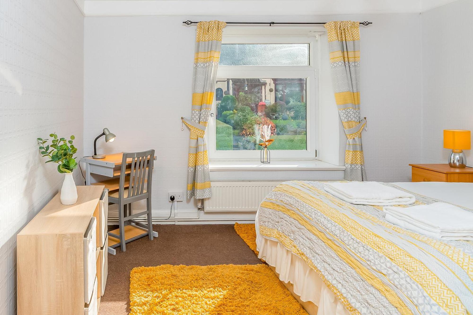 The View Spacious Apartment In Afan Forest Bike Park By Staystaycations Port Talbot Exterior photo